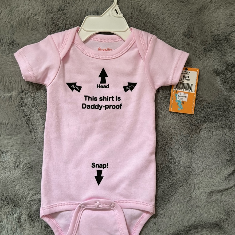 Baby Girl Cute Short Sleeve 'Daddy-Proof' Bodysuit